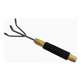 Рыхлитель для почвы  с деревянной рукояткой(3-зуб.,L-300мм) WMC TOOLS TG2104020-C 50046